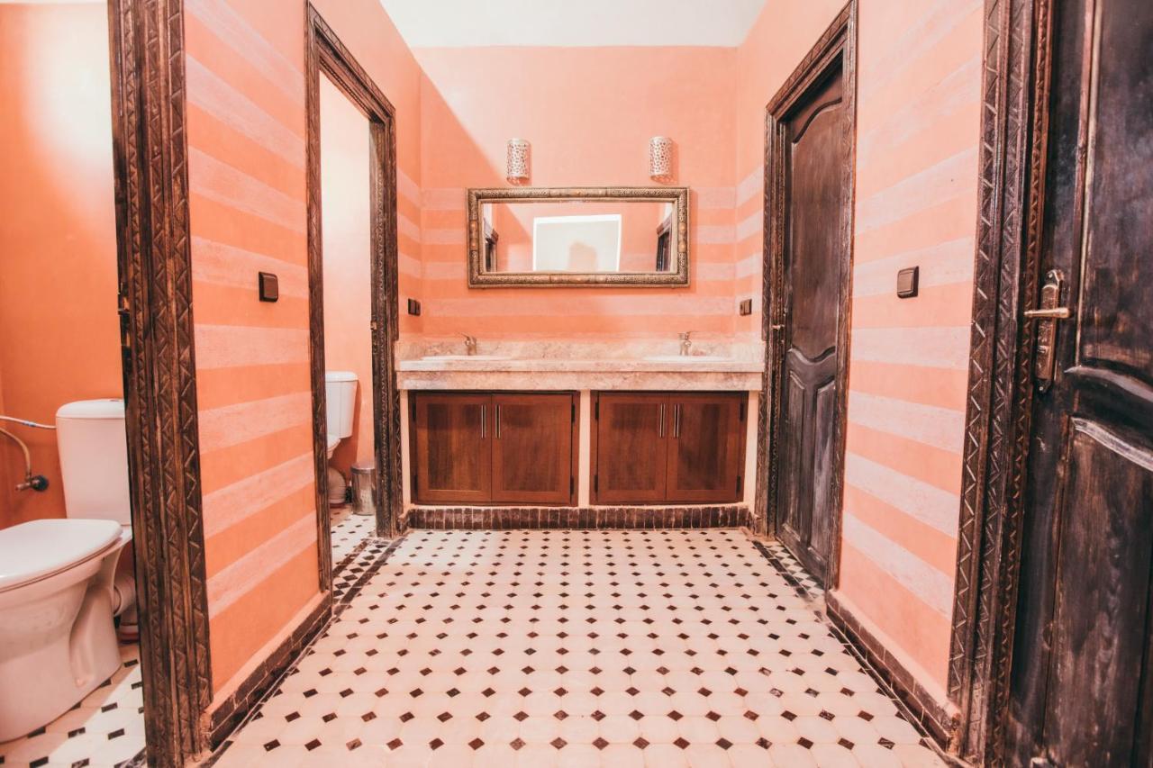 Traditional Riad Merzouga Dunes Экстерьер фото