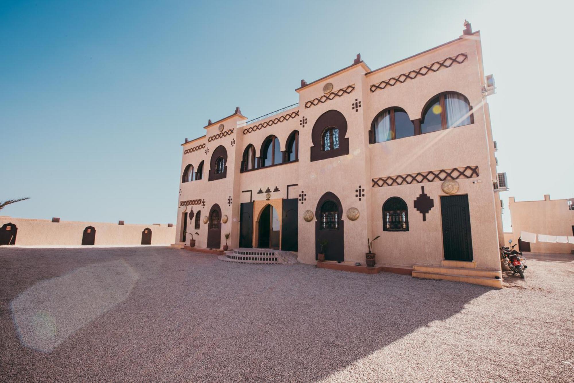 Traditional Riad Merzouga Dunes Экстерьер фото