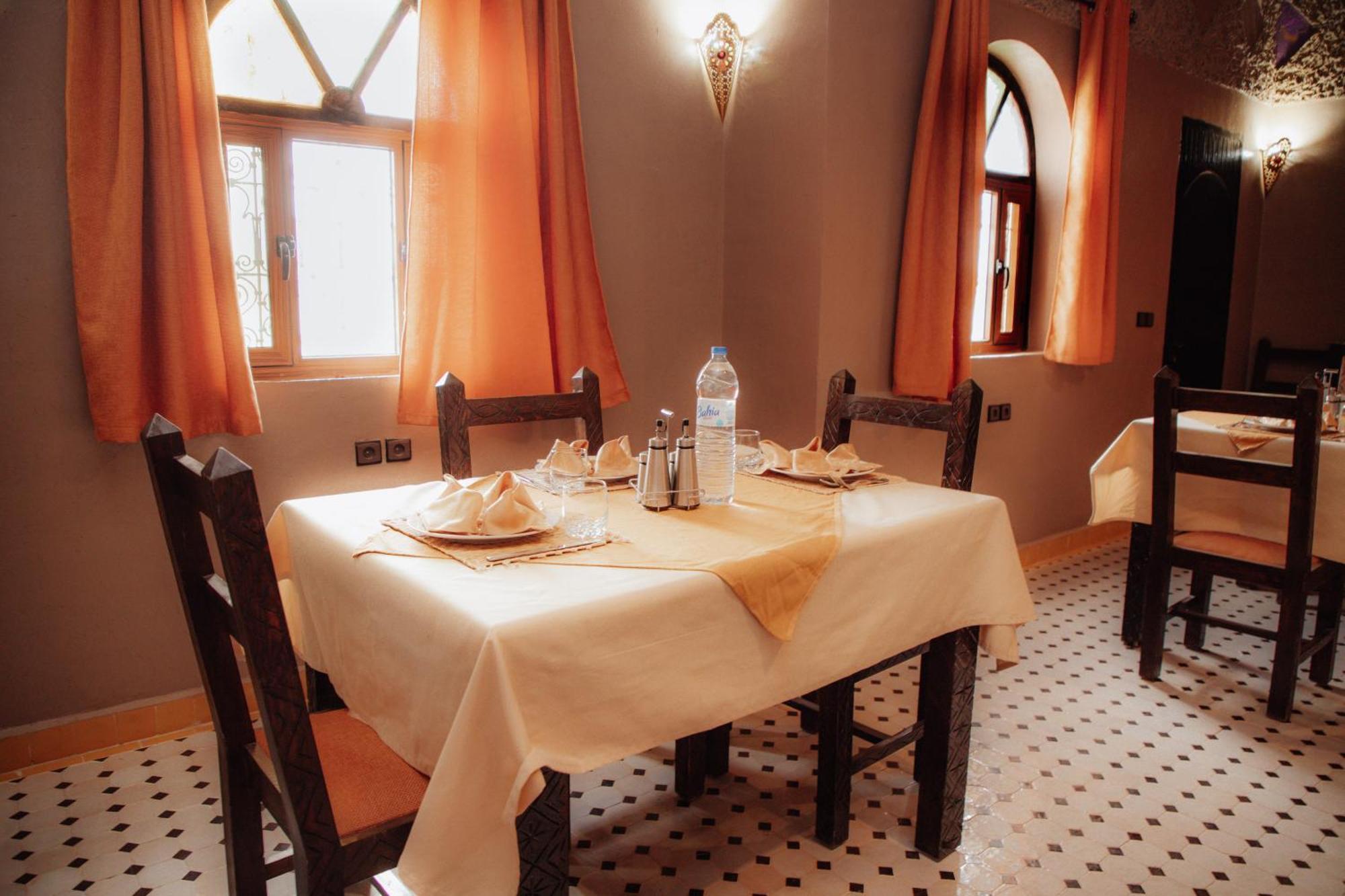 Traditional Riad Merzouga Dunes Экстерьер фото