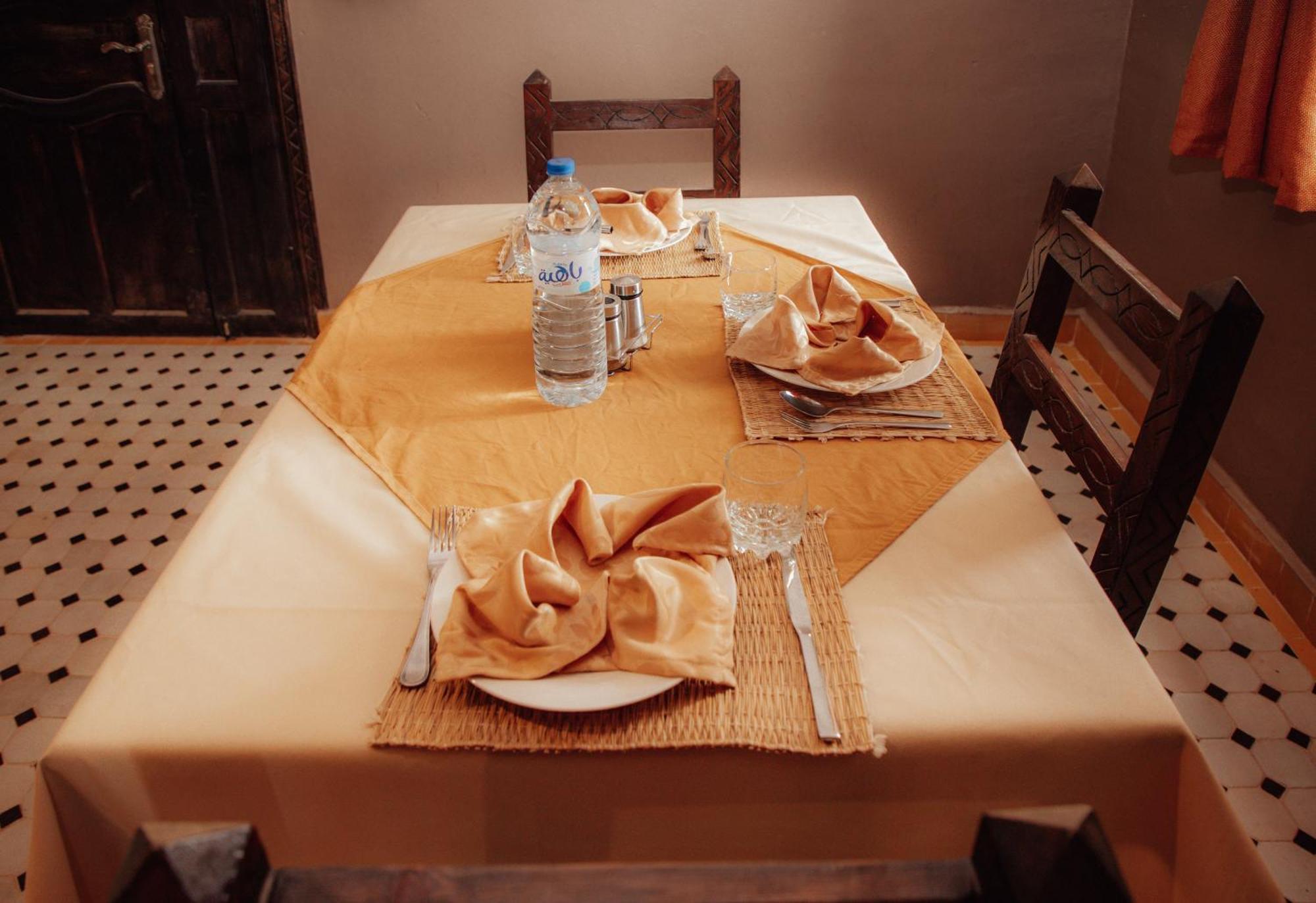 Traditional Riad Merzouga Dunes Экстерьер фото