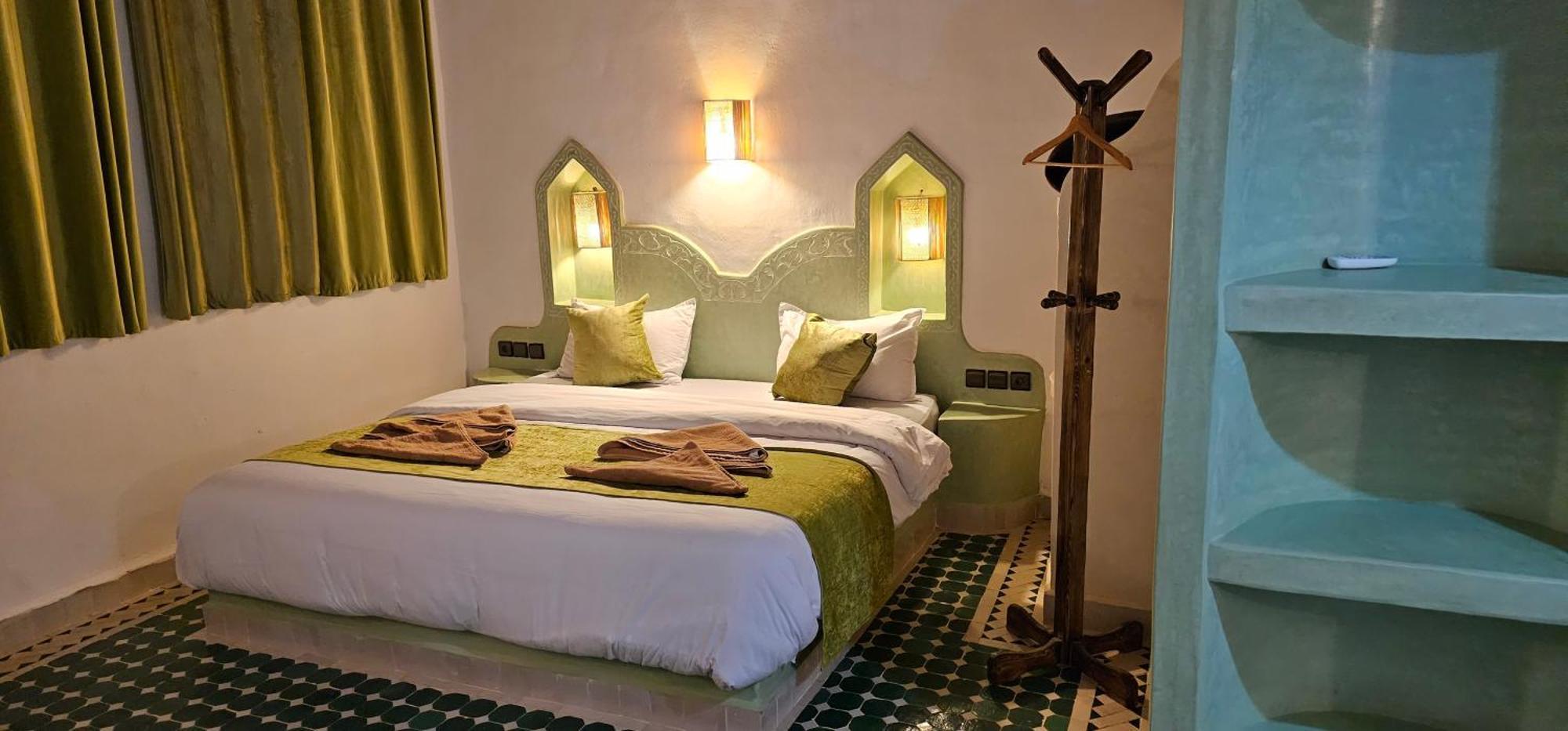 Traditional Riad Merzouga Dunes Экстерьер фото